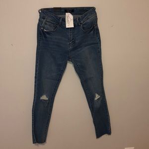 Mid Rise Ankle Skinny Black Label Jeans